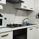 Accogliente Con Parcheggio Gratuito