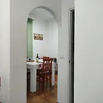 Accogliente Con Parcheggio Gratuito Casa vacanze