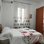 Accogliente Con Parcheggio Gratuito Casa vacanze *